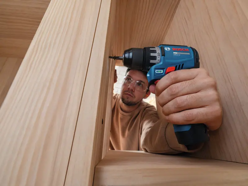 Bosch professional GSR 12V-31  - Electro Gadgets 评论和价格